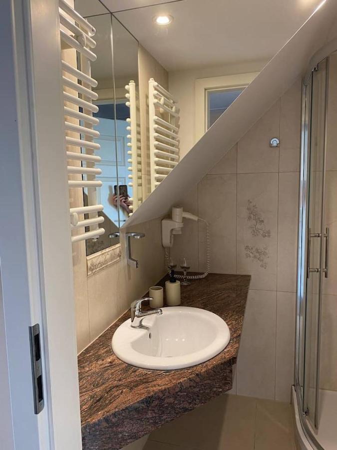 Apartamenty Dobra Noc Przy Wawelu 2 Bedrooms Krakau Exterior foto